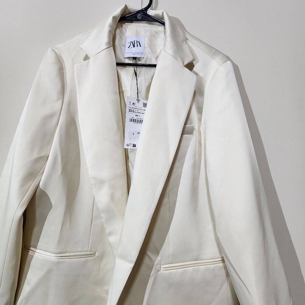 Zara Women's Cream Blazer
